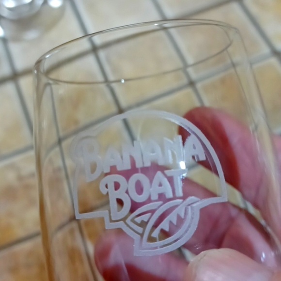 Banana Boat‎  Crystal Set Of 4 Glasses 7 Tall - Picture 7 of 8